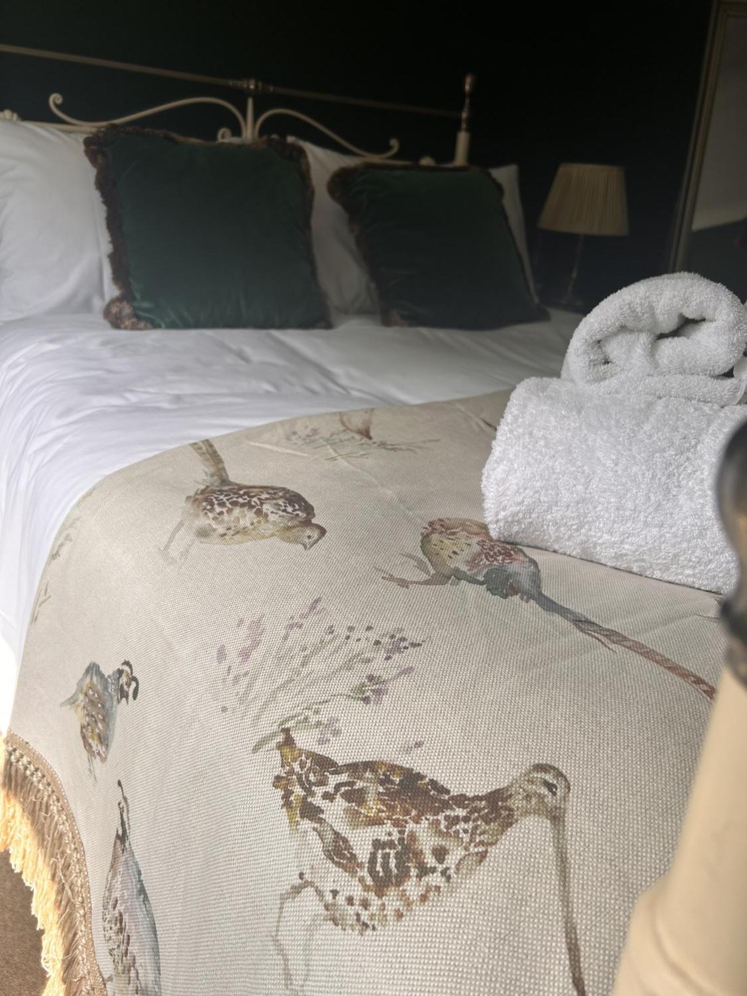 The Lodge At Salhouse Роксхем Номер фото